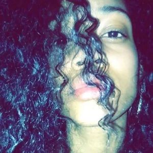 Meet your Posher, Shakeira